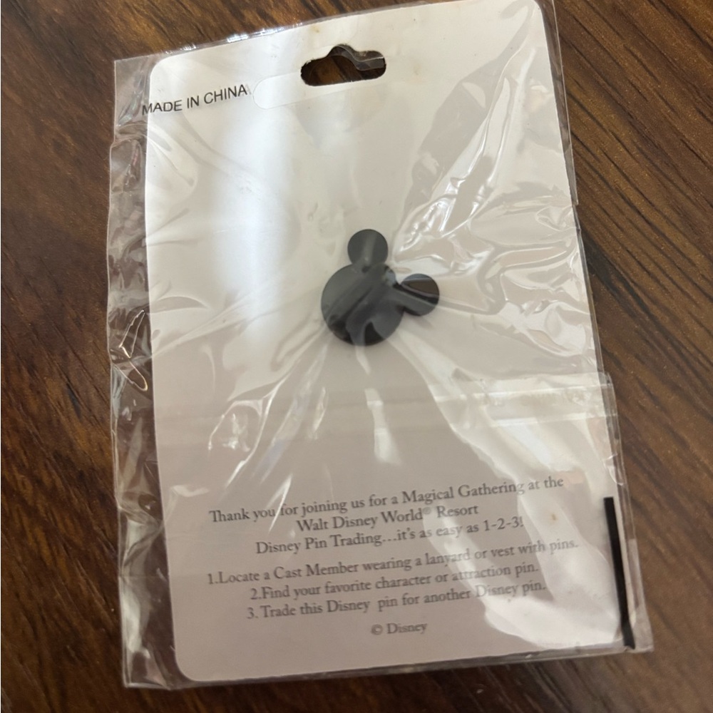 Disney Pin - Picture 2 of 2